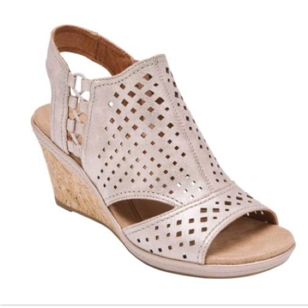 Cobb Hill by Rockport Janna Gold Metallic Leather Bungee Wedge Sand…